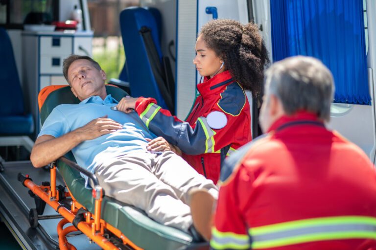 Rettungssanitäter als Quereinsteiger: Ausbildung im Rettungsdienst