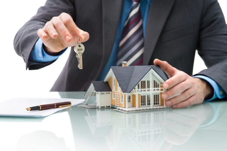 Immobilienmakler werden als Quereinsteiger: Umschulung, IHK, Förderung